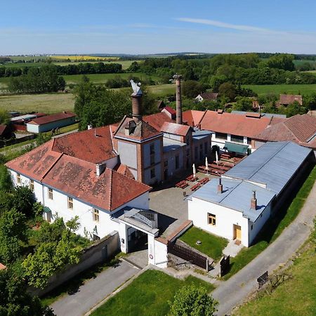 Pivovarsky Hotel Dalesice Exteriör bild